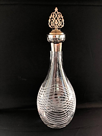 TEKLİ ŞİŞE KAPAKLI GRAVÜR PLATİN NEBULA