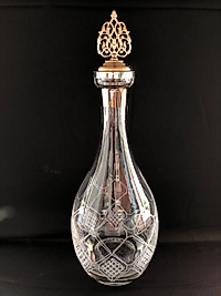 TEKLİ ŞİŞE KAPAKLI GRAVÜR GRAVÜR PLATİN FEZA